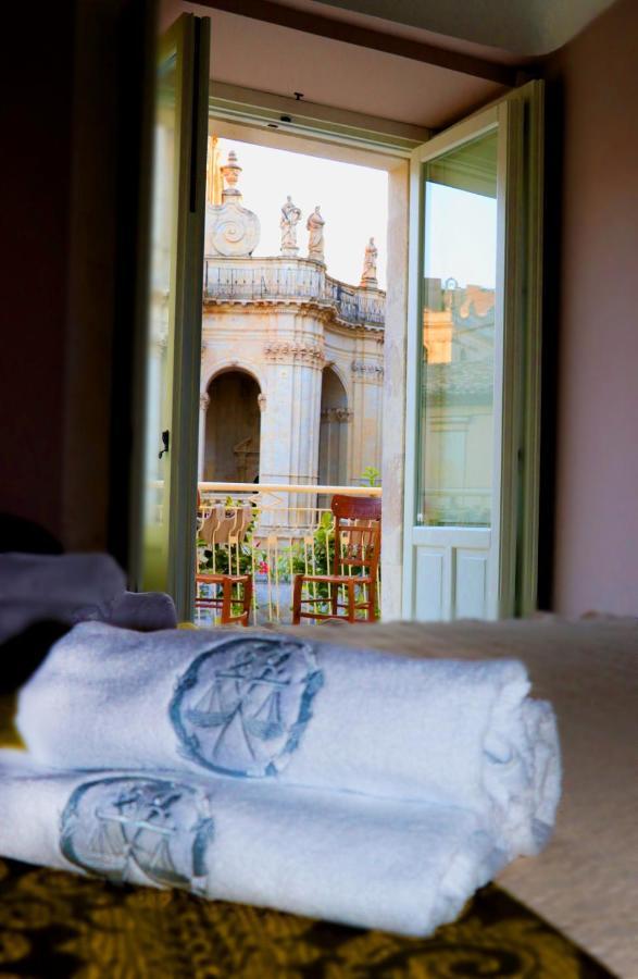Casa Dei Giurati Bed and Breakfast Palazzolo Acreide Exteriör bild